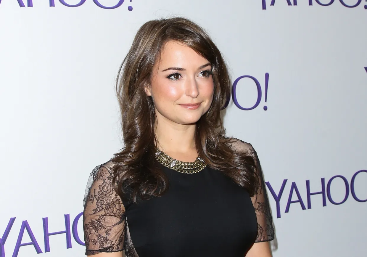 milana vayntrub